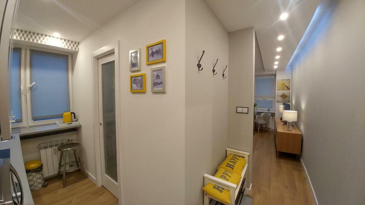 Apartament Centrum Августів Екстер'єр фото