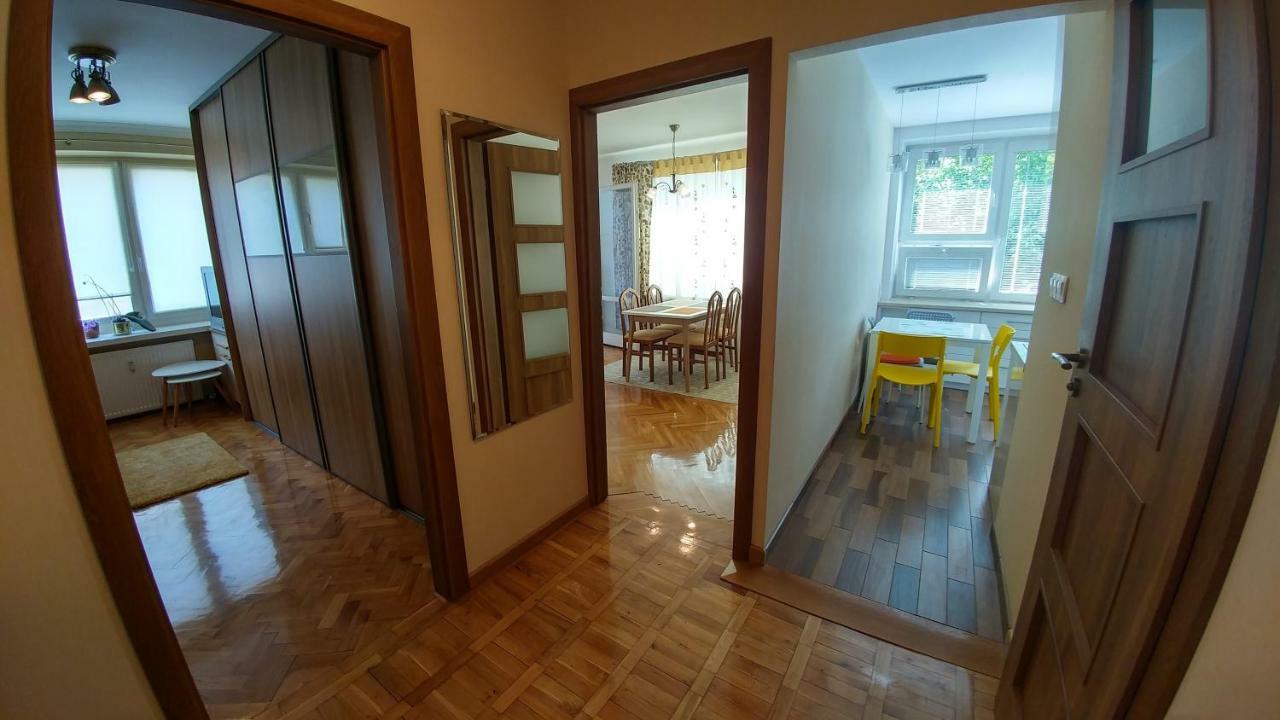 Apartament Centrum Августів Екстер'єр фото